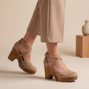 Women's Chic Artisanal Closed-Toe Wood Platform Wedges