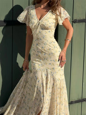 Women's Romantic Flutter-Sleeve Floral Pleated V-Neck Midi Dress