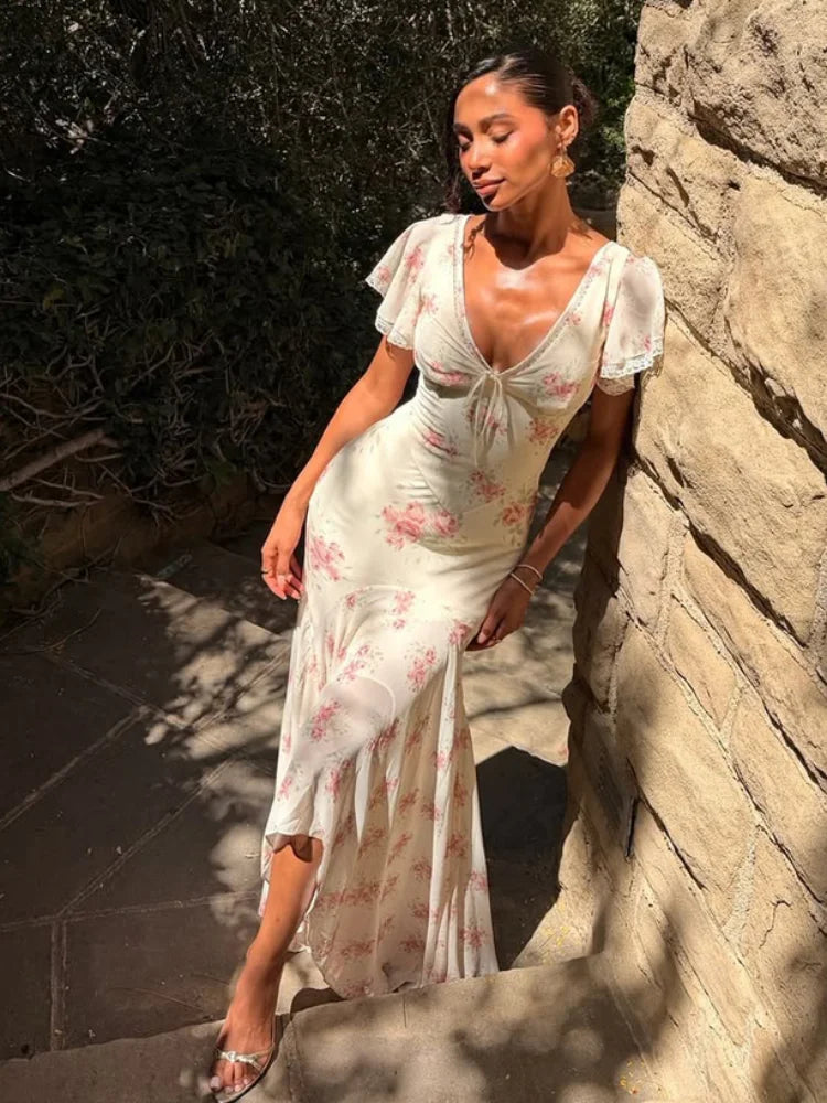 Women's Romantic Flutter-Sleeve Floral Pleated V-Neck Midi Dress