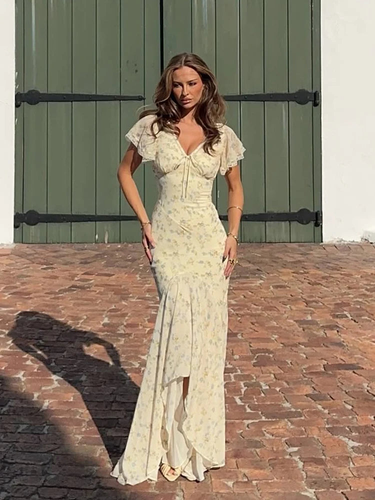 Women's Romantic Flutter-Sleeve Floral Pleated V-Neck Midi Dress