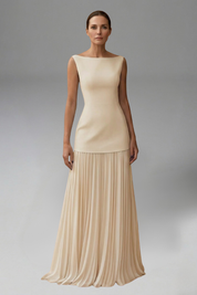 Women's Trendy Pleated Maxi Dress with Fitted Waist Design